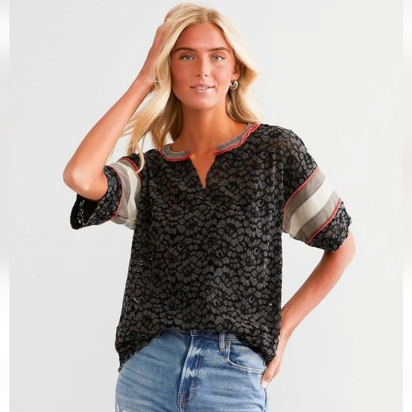 BKE Buckle Floral Size Oversized Jersey T Shirt Size XL Sheer Black - Picture 1 of 7